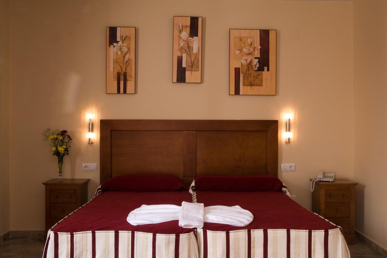 Apartamentos La Fuente Cordoba Oda fotoğraf